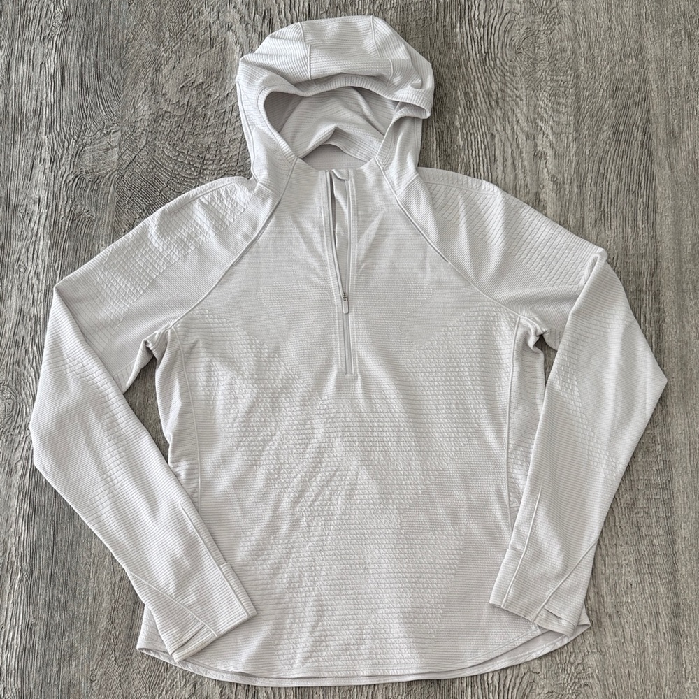 lululemon athletica Ventscape Hooded Balaclava layer size 14 light vapor